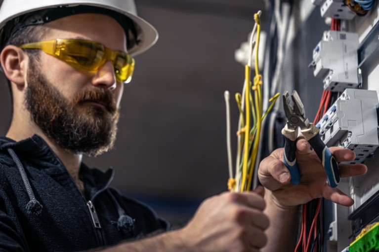 Electrical Service, Installation, Inspections & Reporting